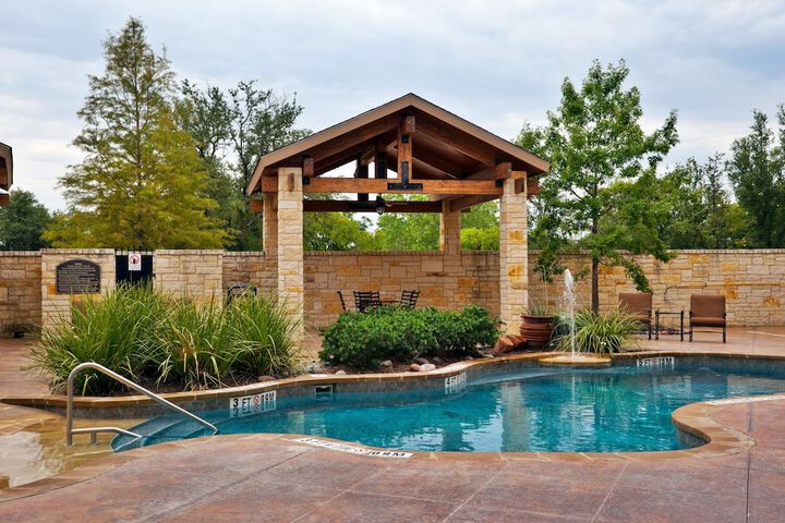 Pool 7 of 33