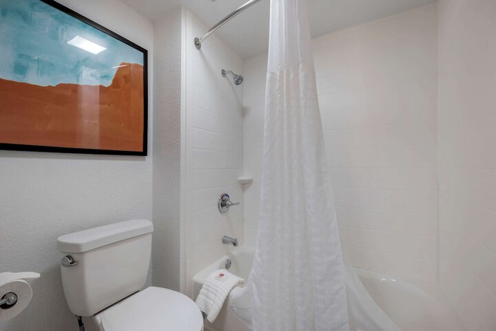 Room 20 of 59
