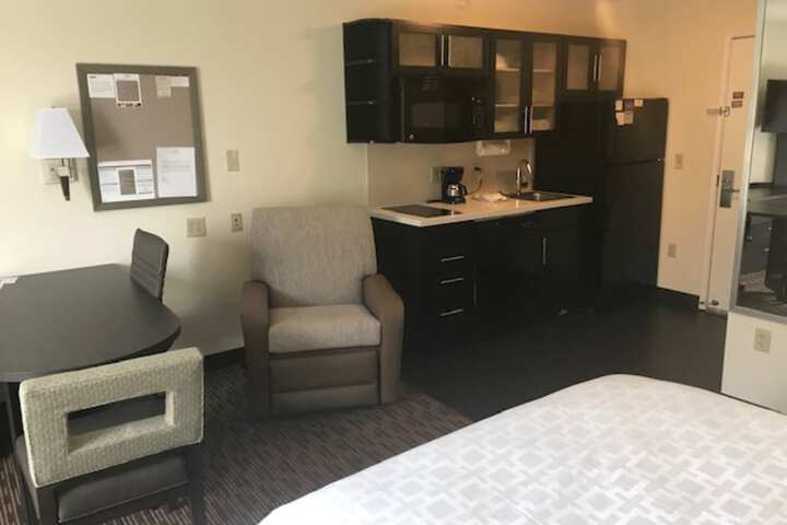 Room 35 of 49
