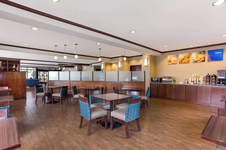 Comfort Suites Saraland - North Mobile