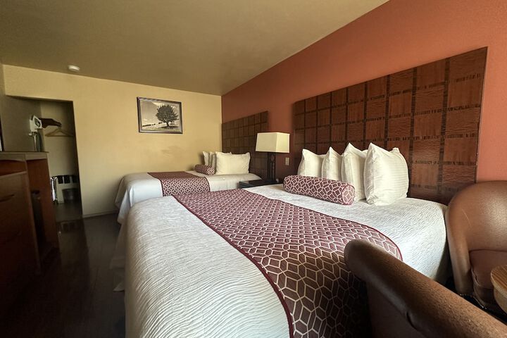 Room 20 of 38