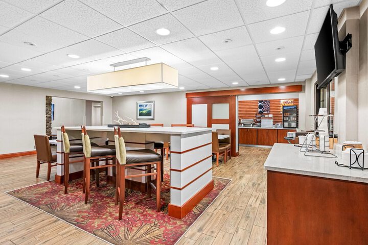 La Quinta Inn & Suites by Wyndham Boone University