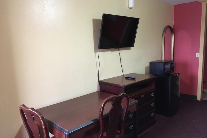Room 14 of 26