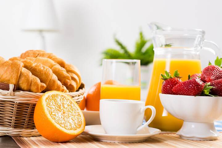 Breakfast/Coffee Service 17 of 26