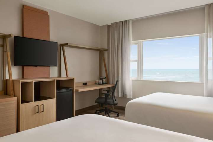 Room 22 of 36