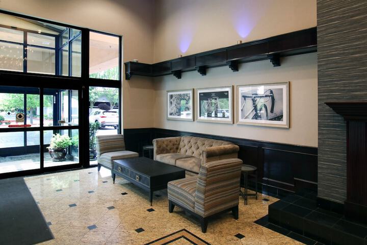 Hotel 2 of 58