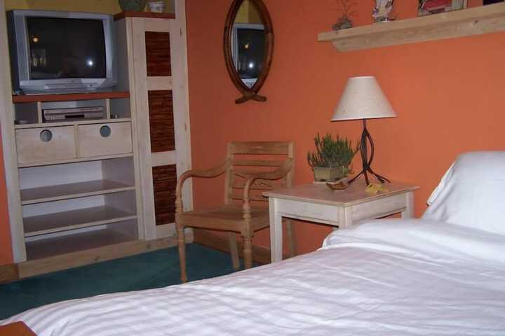 Room 2 of 14
