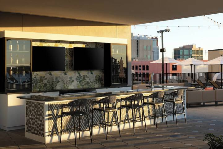 Luminary Hotel & Co. Autograph Collection