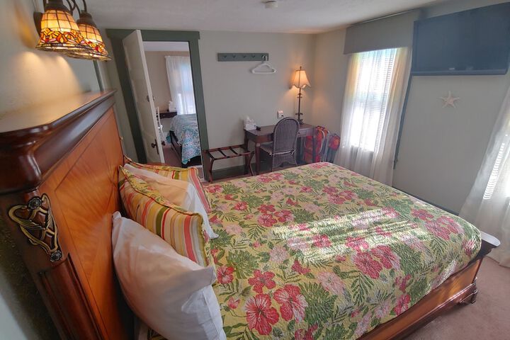 Island Guest House B & B