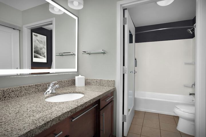 Residence Inn Portland Downtown / Waterfront
