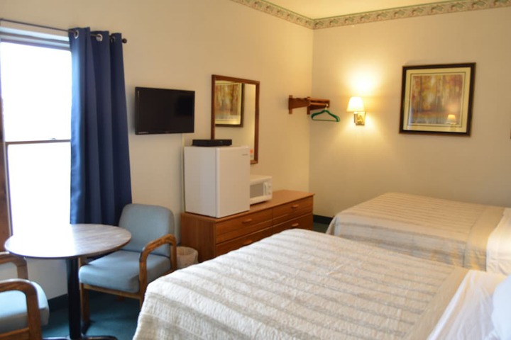 Room 25 of 44