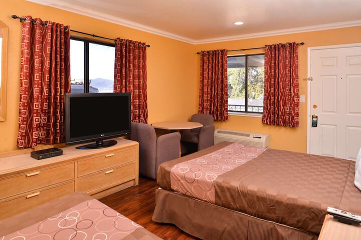 Room 28 of 31