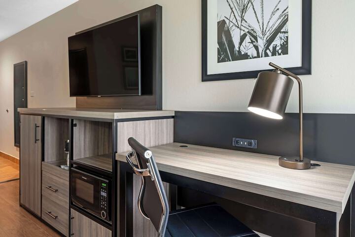 Best Western Plus Greenwood / Indy South Inn