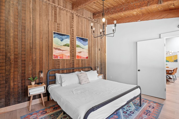 Basecamp Lodge