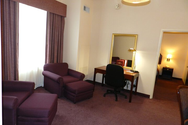 Room 15 of 34