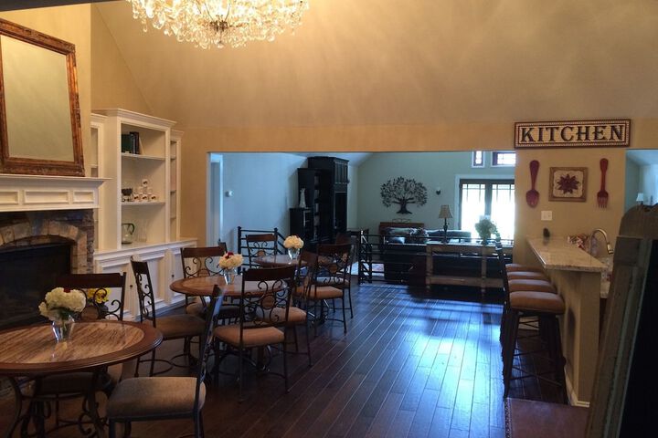 Maple Creek Bed and Breakfast