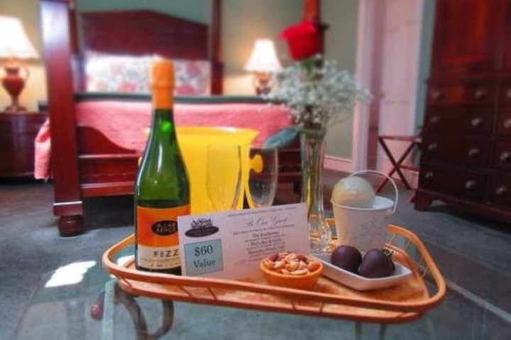 Hidden Garden Cottages & Suites