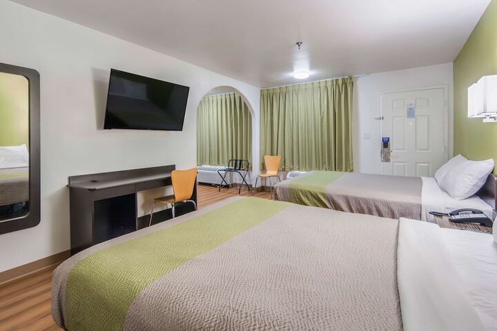Room 28 of 55