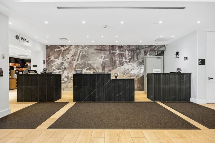 DoubleTree by Hilton New York JFK Airport