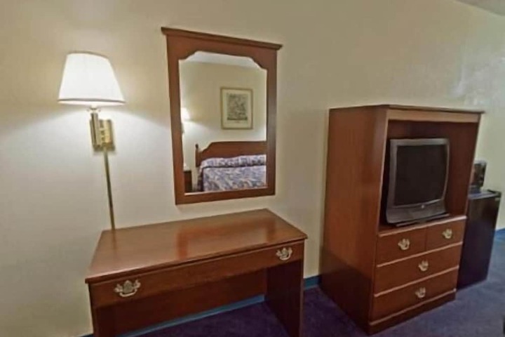 Room 22 of 29