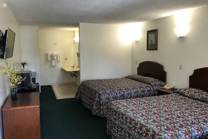 Room 12 of 42