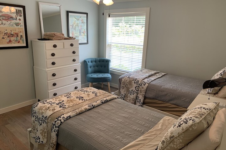 Room 120 of 165