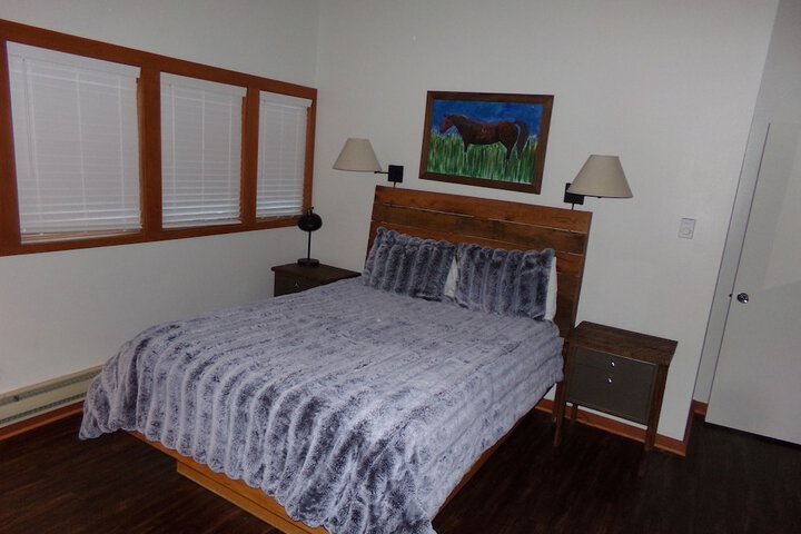 Room 12 of 34