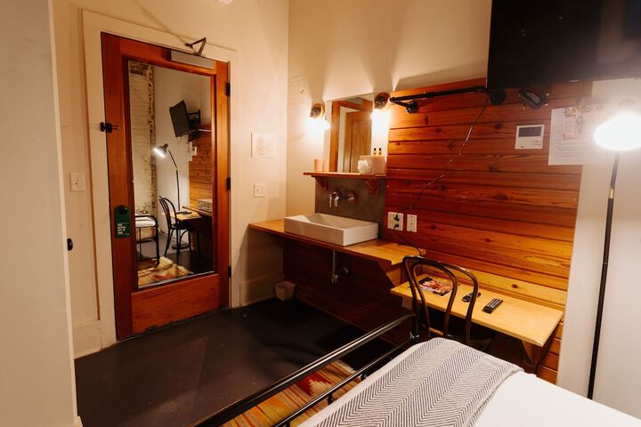 Room 37 of 51
