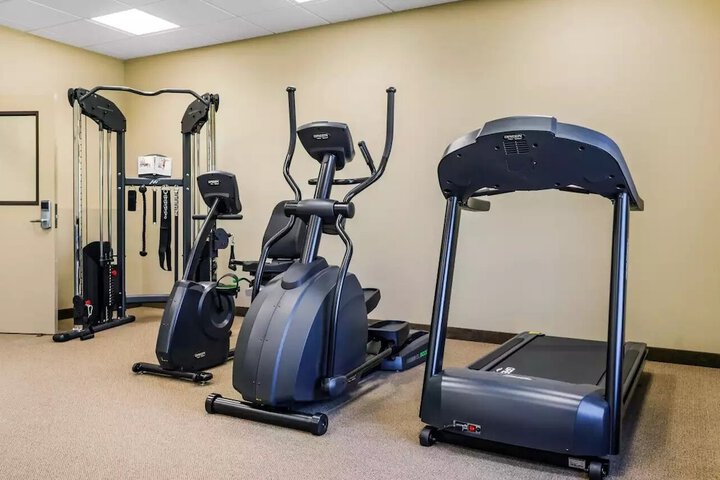 MainStay Suites Hackberry Sportsmans Lodge