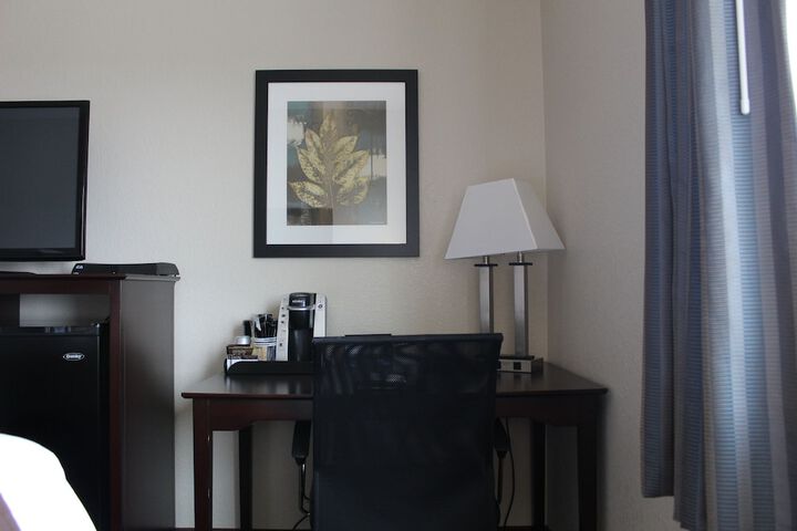 Room 54 of 94