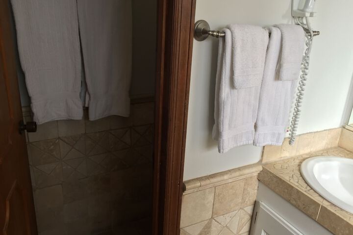 Room 133 of 162