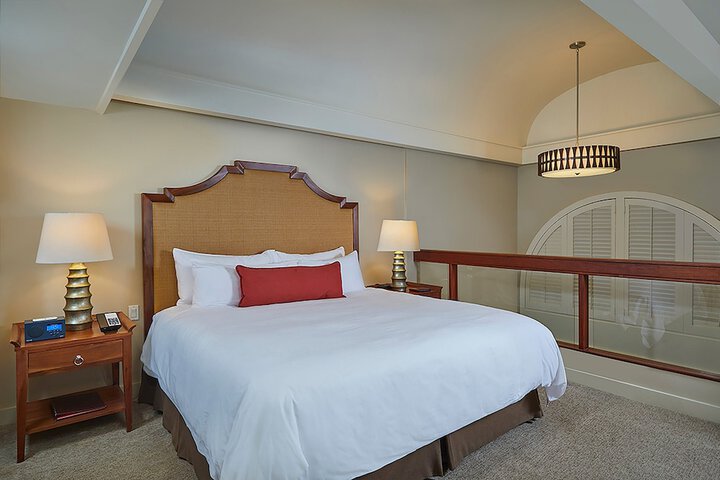 Room 55 of 221