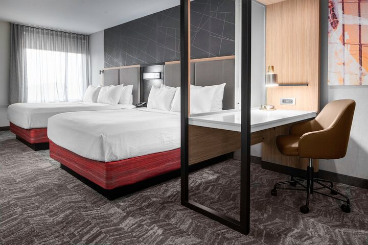 Room 18 of 25