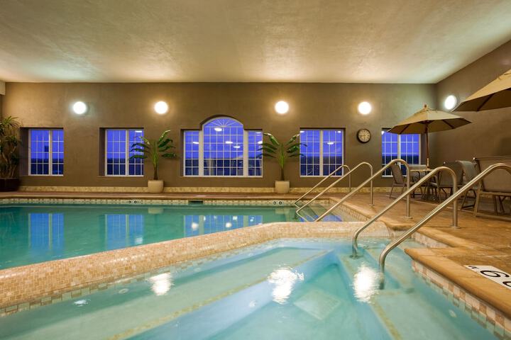 Pool 9 of 42
