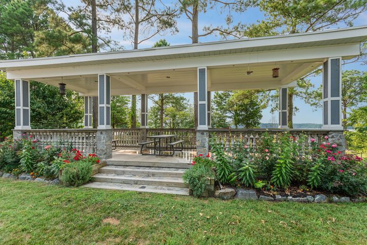 Terrace/Patio 64 of 71