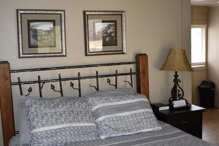 Room 10 of 31