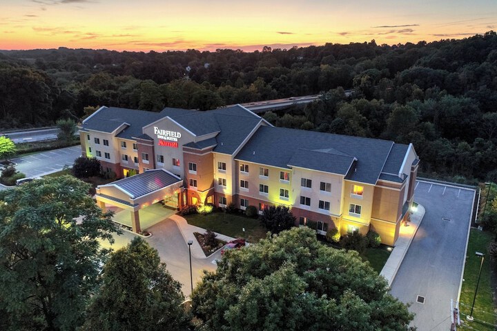 Fairfield Inn & Suites by Marriott Harrisburg West
