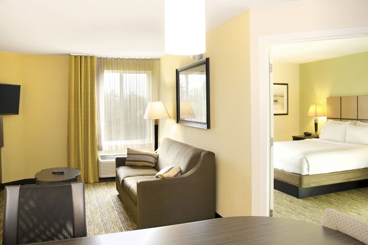 Room 10 of 21