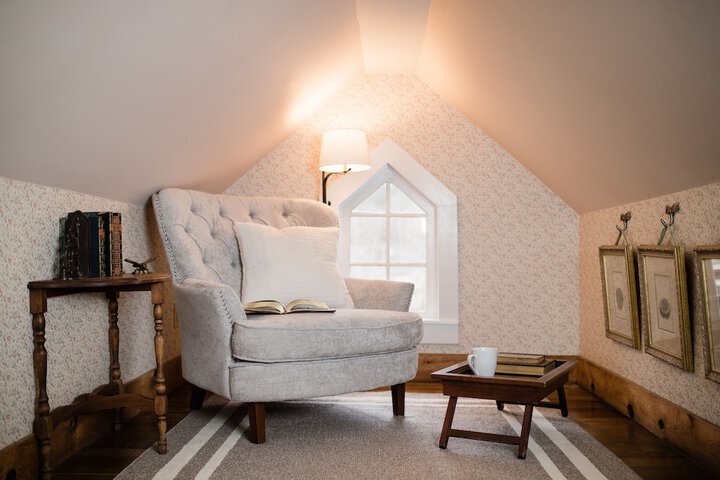 The Mast Farm Inn