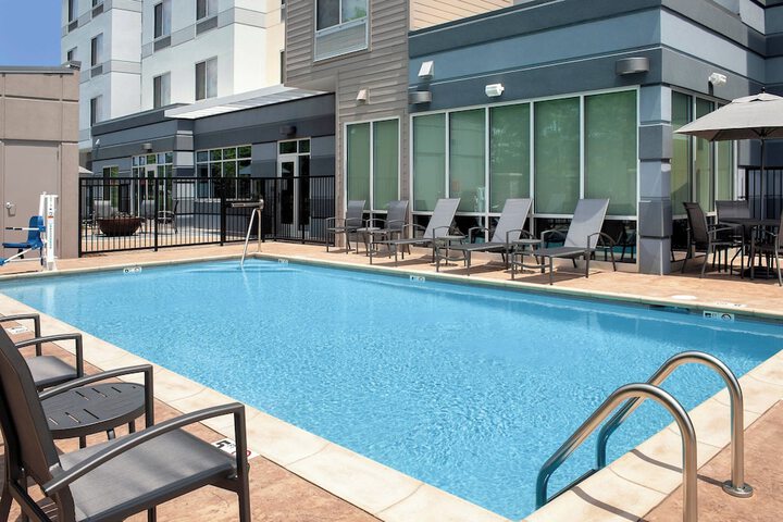 Fairfield Inn & Suites by Marriott Knoxville Lenoir City / I-75