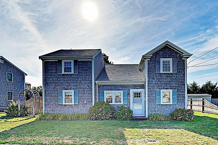 55 West Dennis - 3 Br Home