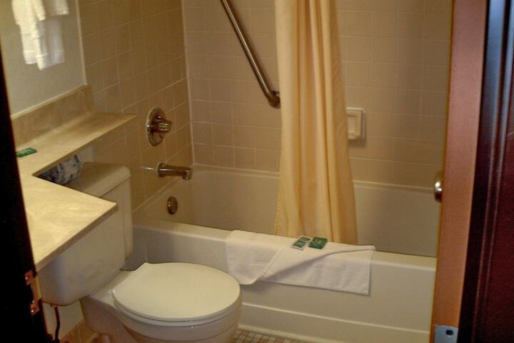 Room 15 of 26