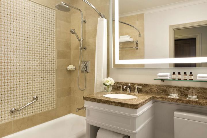 Fairmont Hotel Vancouver