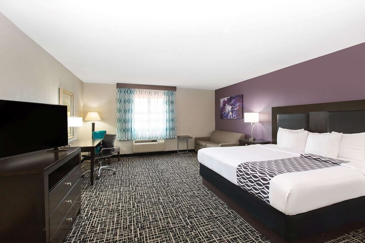 La Quinta Inn & Suites by Wyndham Blue Springs