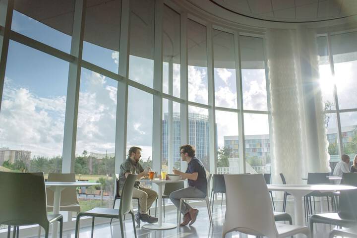 Dining 49 of 62