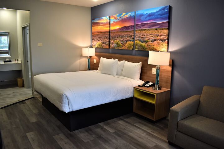 Room 63 of 76