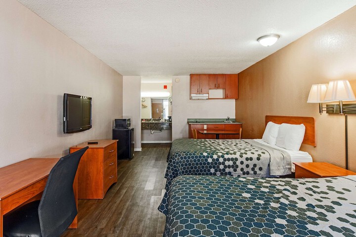 Room 16 of 49