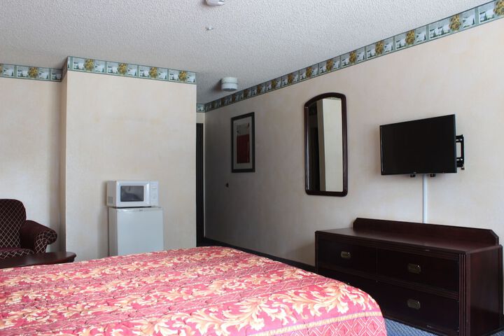 Room 12 of 21
