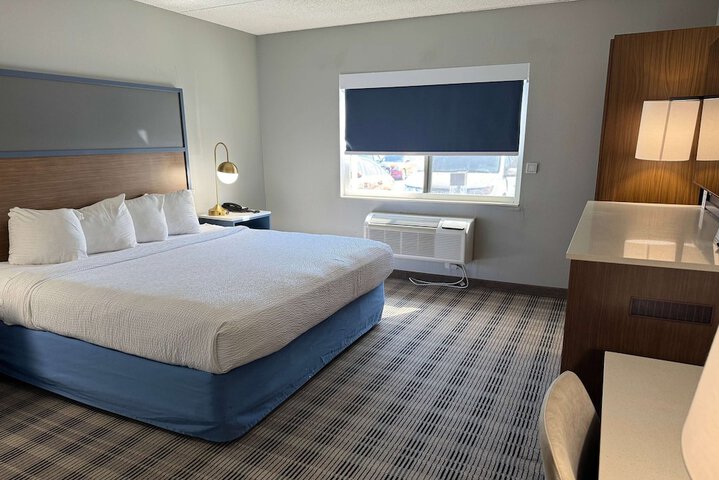 Room 30 of 53