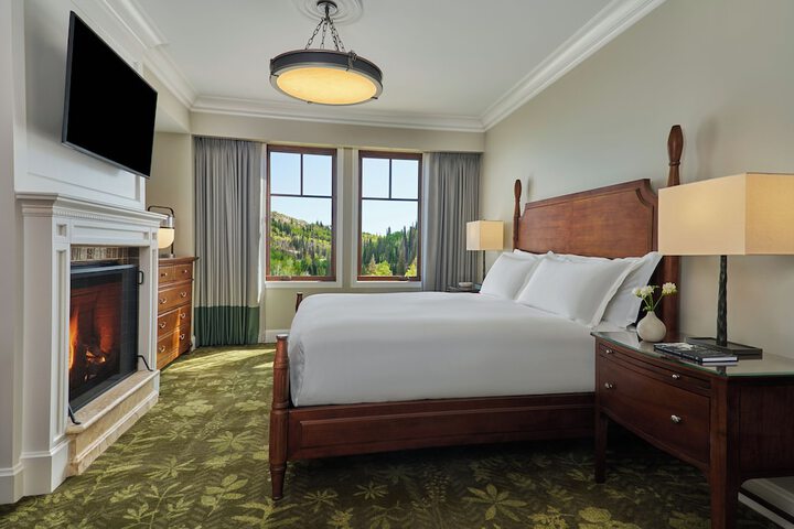 Room 34 of 113